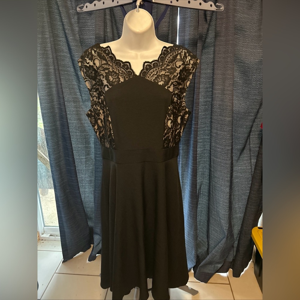 London Times Dress 10